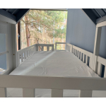 Platzsparendes Etagenbett mit Treppe und Rutsche, Sonderanfertigung für Kinderzimmer